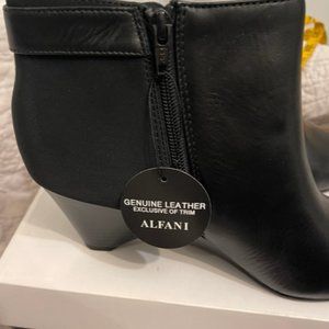 Alfani Ulrika Round Toe Leather Bootie - Size 10 -LAST CALL